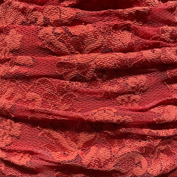 Olvi’s “The Lace Collection” Pretty Cocktail Dress! Size 2 - Picture 6 of 6